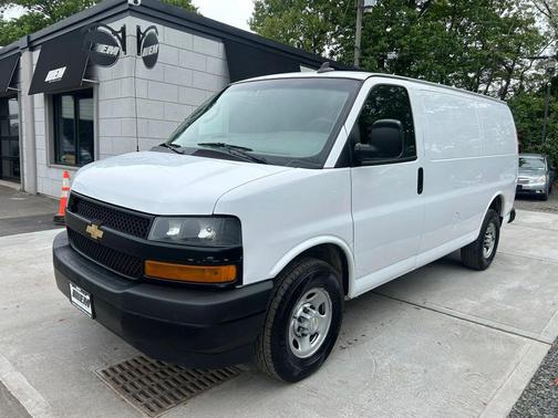 Summit White 2020 Chevrolet Express 2500 LT