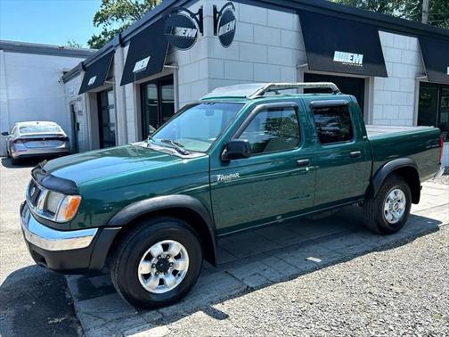 2000 Nissan Frontier XE Crew Cab