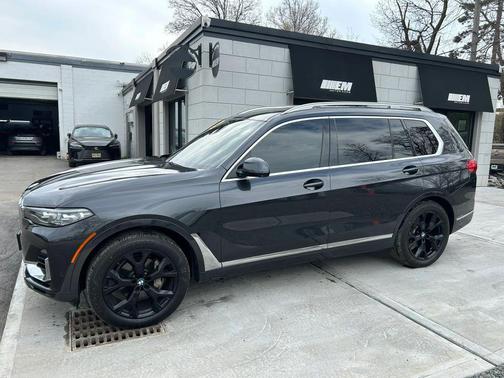 Dark Graphite Metallic 2020 BMW X7 xDrive40i
