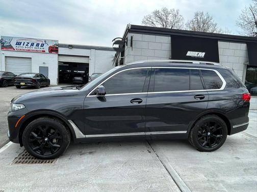 Dark Graphite Metallic 2020 BMW X7 xDrive40i