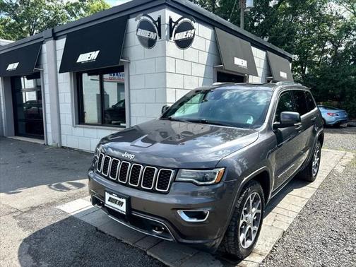 2018 Jeep Grand Cherokee Sterling Edition