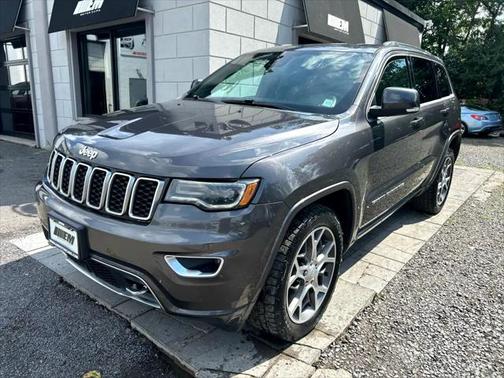 2018 Jeep Grand Cherokee Sterling Edition