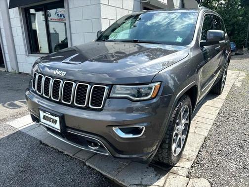 2018 Jeep Grand Cherokee Sterling Edition