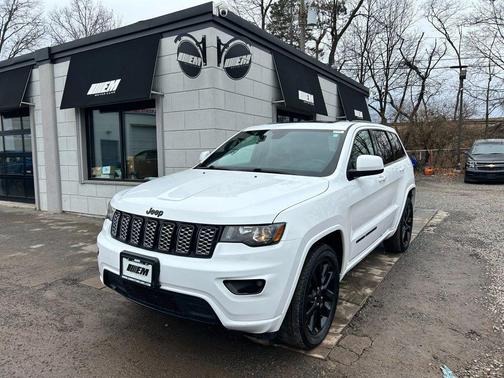 2020 Jeep Grand Cherokee Altitude