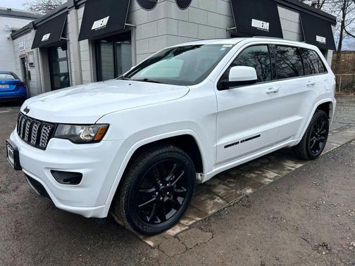 2020 Jeep Grand Cherokee Altitude