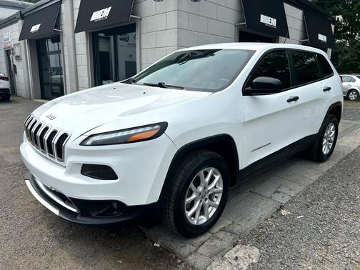 2017 Jeep Cherokee Sport