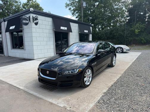 Black 2019 Jaguar XE 25t Prestige