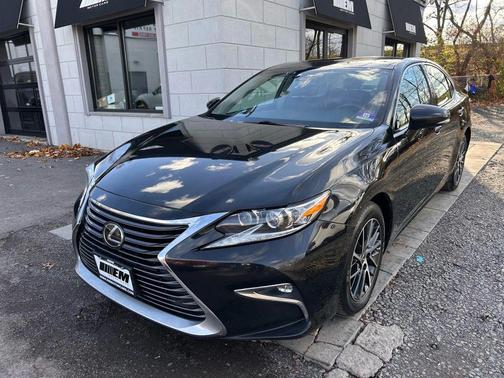 2017 Lexus ES 350 Base