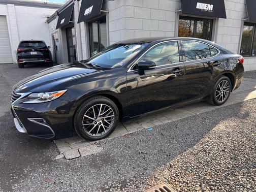 2017 Lexus ES 350 Base