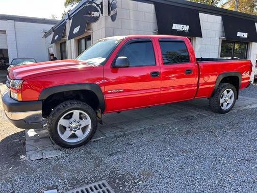 2004 Chevrolet Silverado 2500 LS Crew Cab