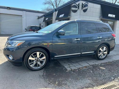 2013 Nissan Pathfinder Platinum
