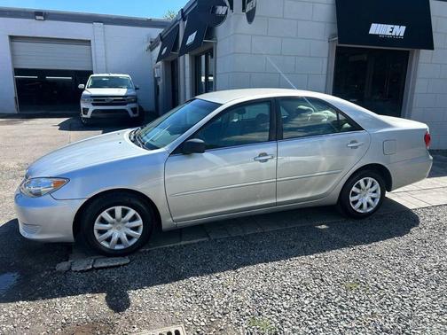 2005 Toyota Camry XLE