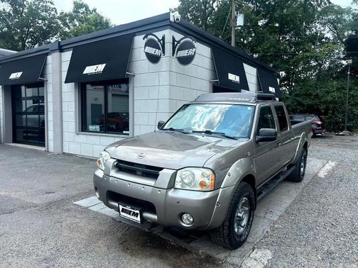2004 Nissan Frontier XE-V6 Crew Cab