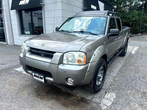 2004 Nissan Frontier XE-V6 Crew Cab