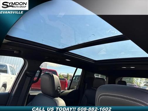 Sterling Gray Metallic 2026 Chevrolet Traverse LT