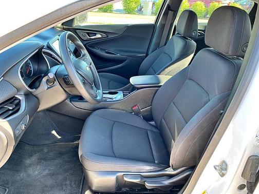 2017 Chevrolet Malibu 1LS