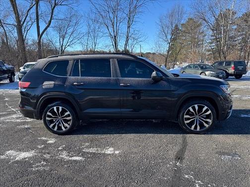 2022 Volkswagen Atlas 3.6L SE w/Technology