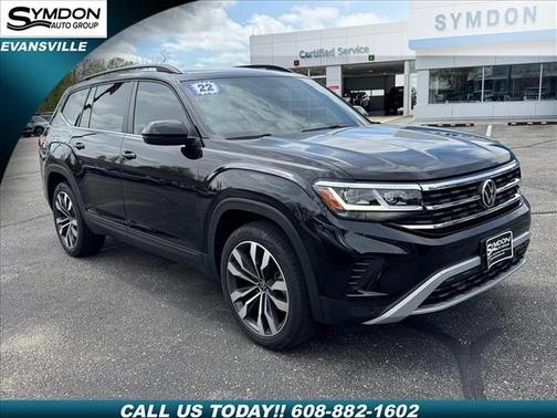 Deep Black Pearl 2022 Volkswagen Atlas 3.6L SE w/Technology
