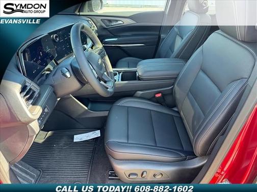 Radiant Red Tintcoat 2026 Chevrolet Traverse LT