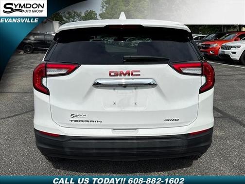 2024 GMC Terrain SLE