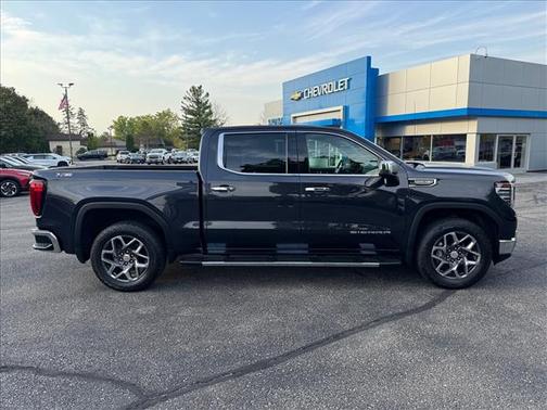 2022 GMC Sierra 1500 SLT
