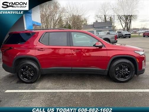 Cherry Red Tintcoat 2022 Chevrolet Traverse LT Cloth