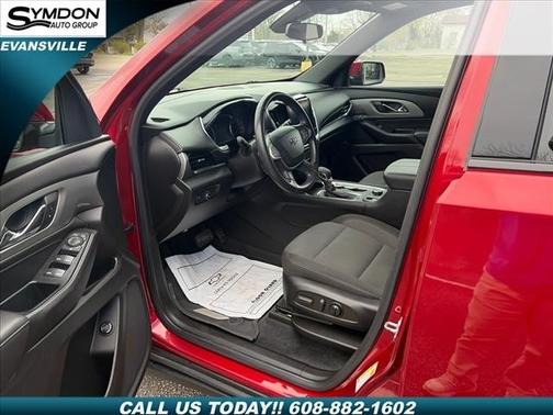 Cherry Red Tintcoat 2022 Chevrolet Traverse LT Cloth