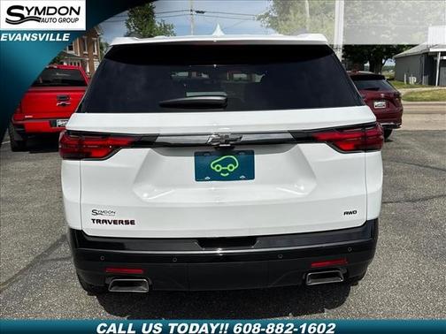 Summit White 2023 Chevrolet Traverse Premier