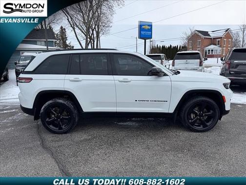 2023 Jeep Grand Cherokee Altitude