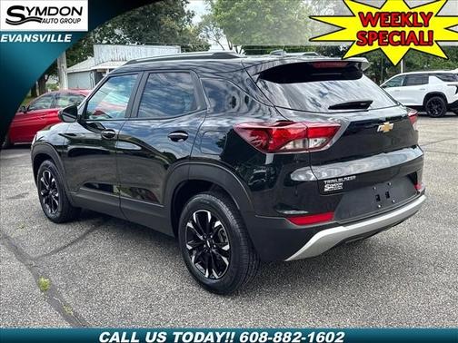 Mosaic Black Metallic 2023 Chevrolet Trailblazer LT
