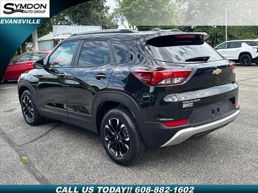Mosaic Black Metallic 2023 Chevrolet Trailblazer LT