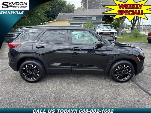 Mosaic Black Metallic 2023 Chevrolet Trailblazer LT