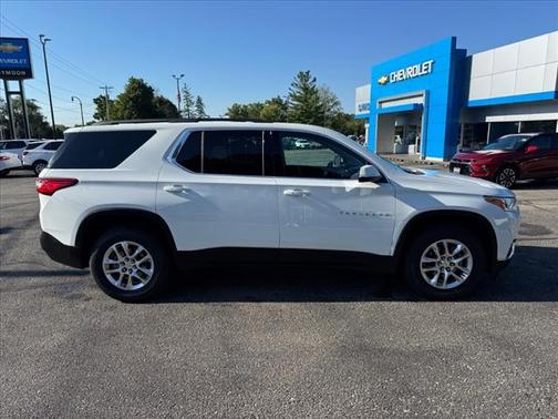 2021 Chevrolet Traverse LT Cloth