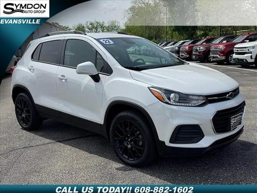 Iridescent Pearl Tricoat 2022 Chevrolet Trax LT