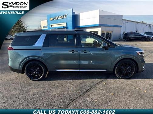 2022 Kia Carnival SX