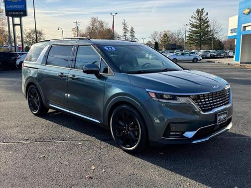 2022 Kia Carnival SX