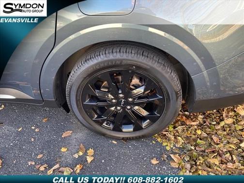 2022 Kia Carnival SX