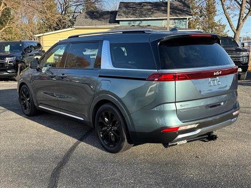 2022 Kia Carnival SX