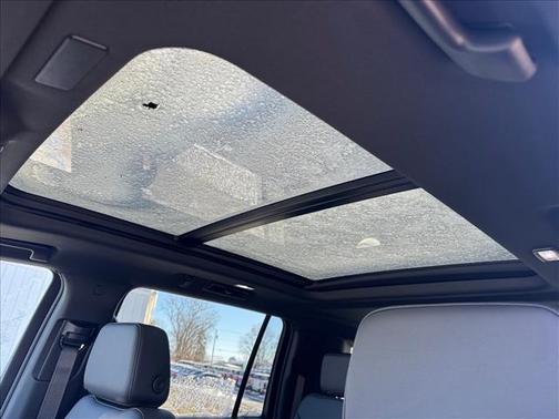 2025 Chevrolet Suburban LT