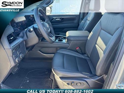 2025 Chevrolet Suburban LT