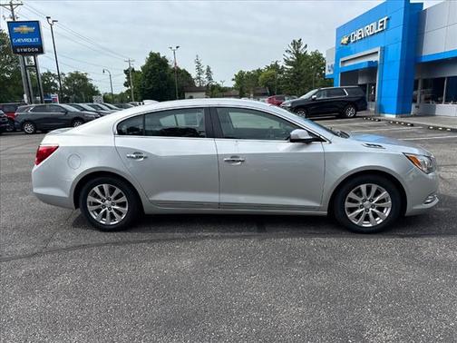 2015 Buick LaCrosse Base 4dr Sedan