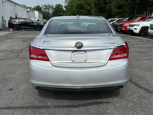 2015 Buick LaCrosse Base 4dr Sedan