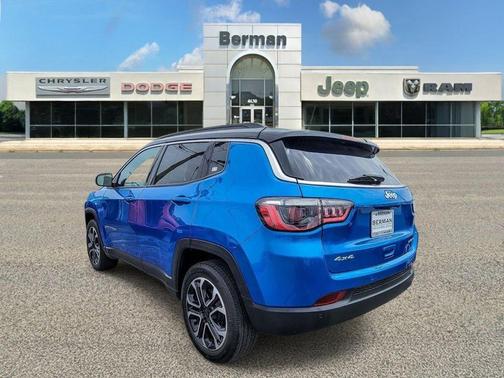 Hydro Blue Pearlcoat 2024 Jeep Compass Limited