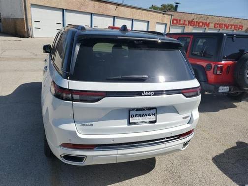 2025 Jeep Grand Cherokee Summit