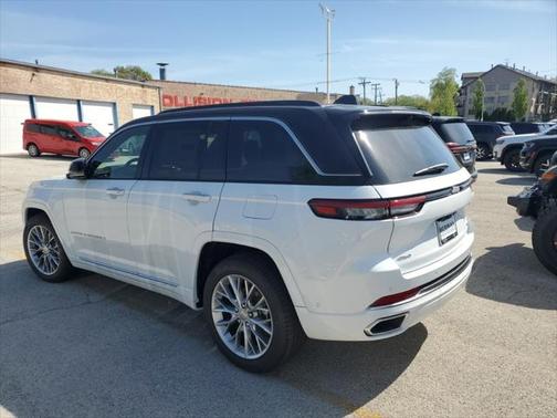 2025 Jeep Grand Cherokee Summit