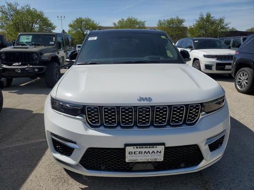2025 Jeep Grand Cherokee Summit