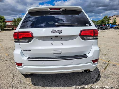 Bright White Clearcoat 2021 Jeep Grand Cherokee Limited