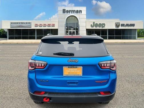 2023 Jeep Compass Trailhawk