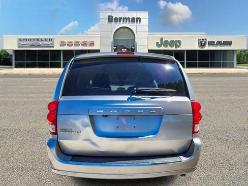 Billet Silver Metallic Clearcoat 2014 Dodge Grand Caravan AVP/SE