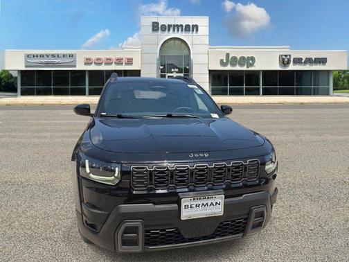 Diamond Black Crystal Pearlcoat 2026 Jeep Cherokee Limited